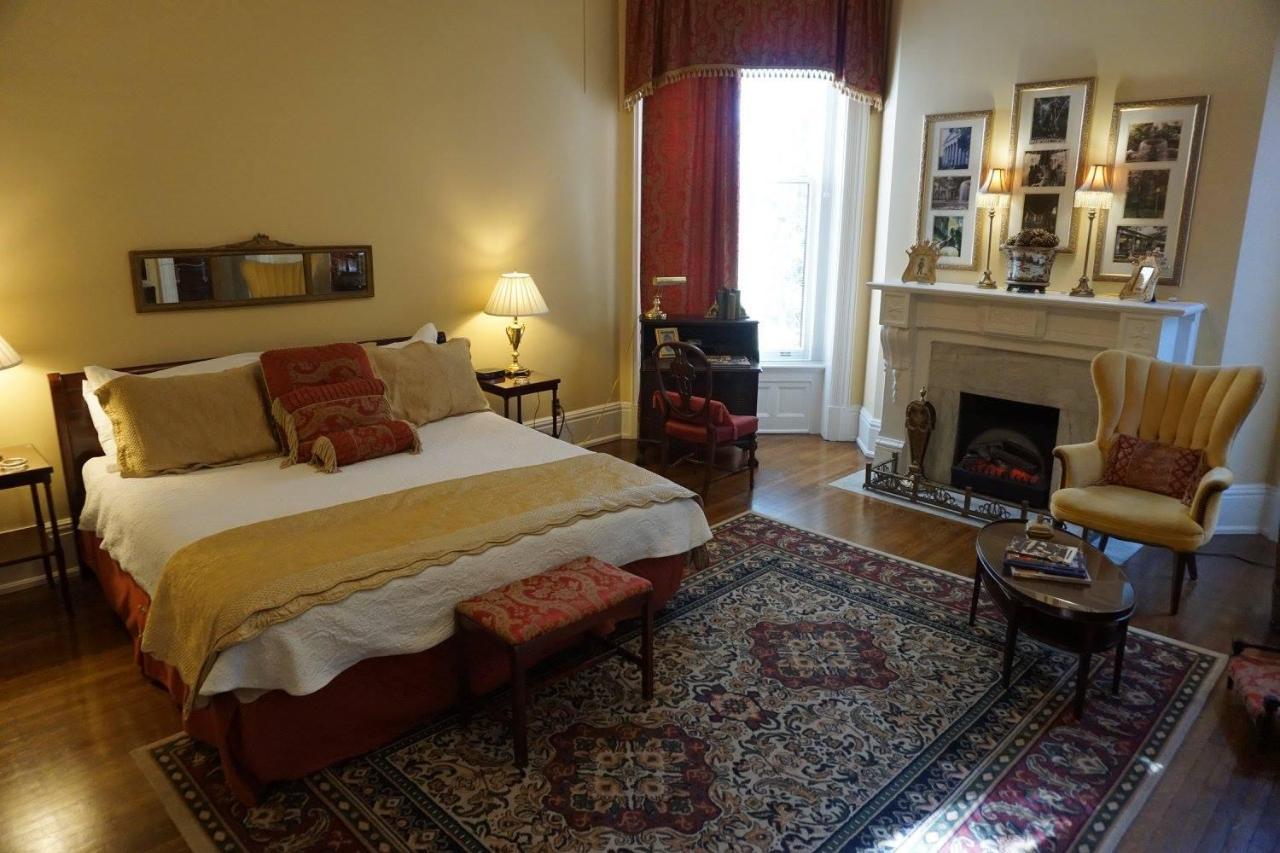 Louisville Bourbon Inn Εξωτερικό φωτογραφία