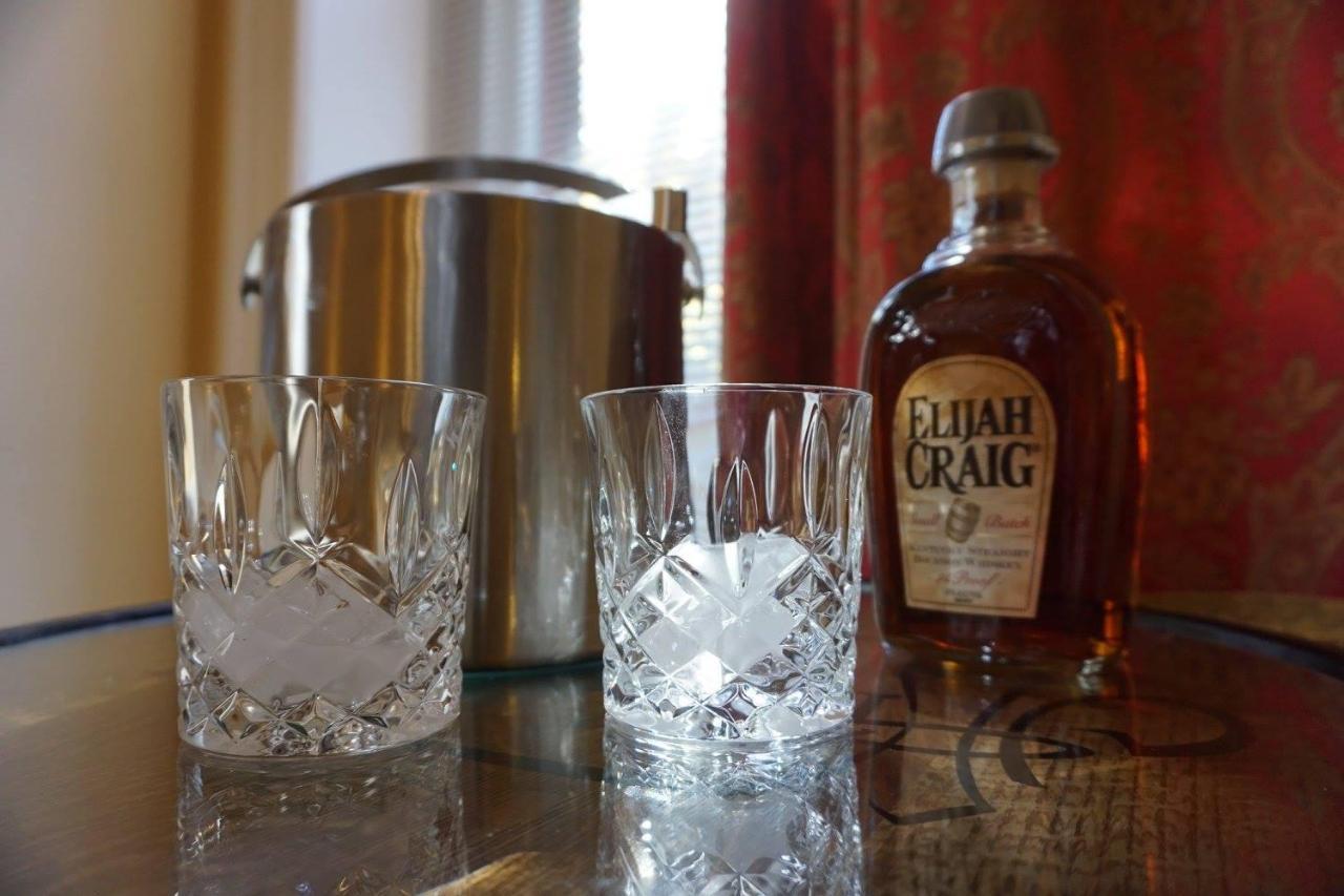 Louisville Bourbon Inn Εξωτερικό φωτογραφία