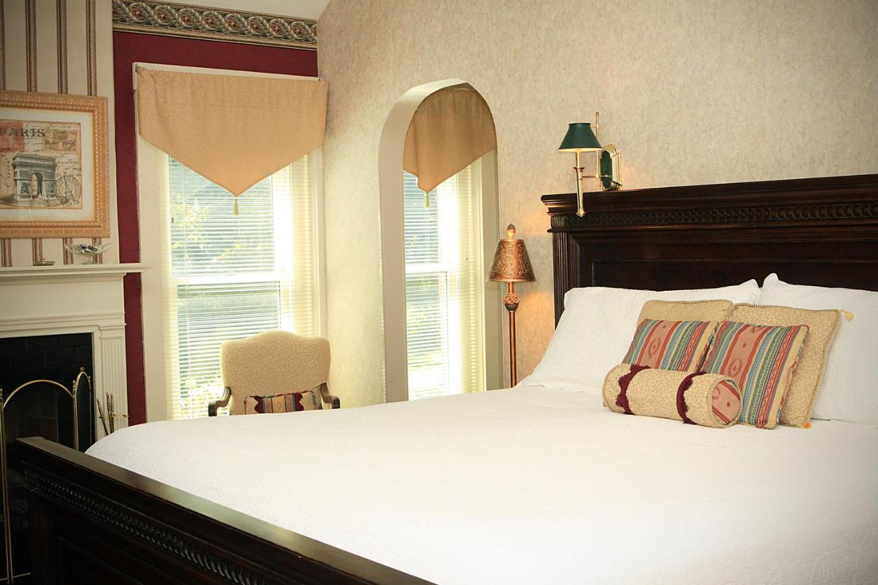 Louisville Bourbon Inn Εξωτερικό φωτογραφία